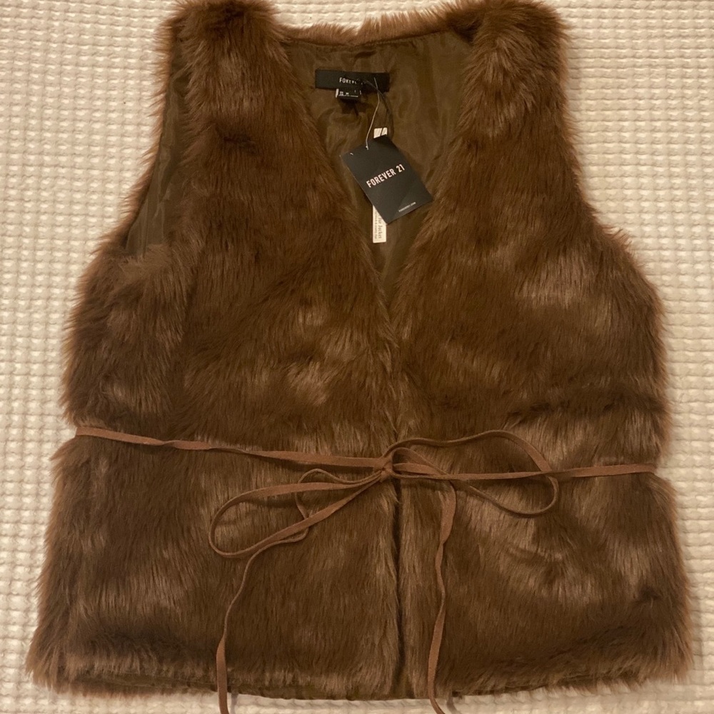 Brand new woman’s Forever21 casual vest